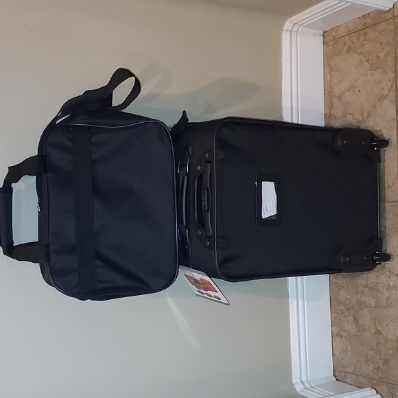 Amsterdam  Travel set NWOT - Picture 2 of 11